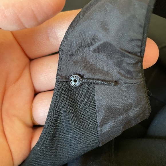Ann Taylor size 6 Suit Dress Black Wool, beautiful seam work/ bra strap holder - Picture 5 of 6